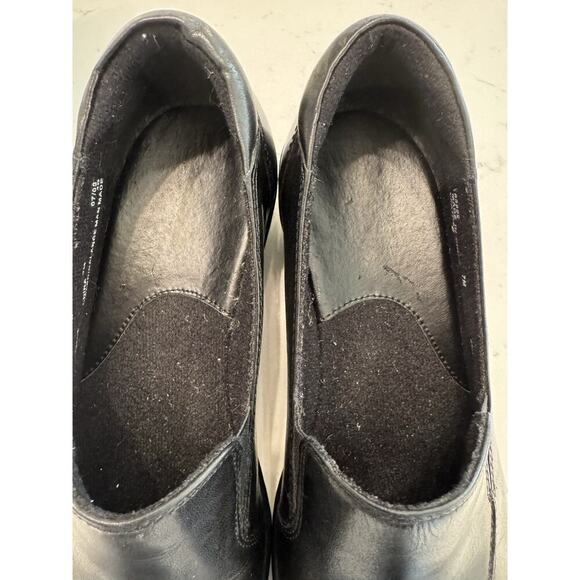 Clarks Women's Slip-On Size 7 M US Black - Picture 5 of 7